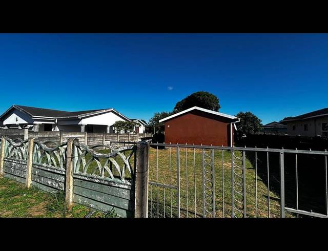 2 BEDROOM HOUSE FOR SALE IN AQUADENE
